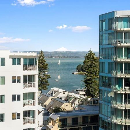 Superb Elevated Views Of Harbour With Heated Pool, Gym & Parking Lägenhet Mount Maunganui Exteriör bild