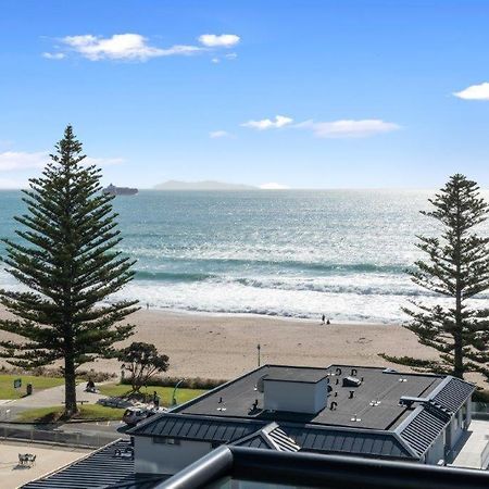 Superb Elevated Views Of Harbour With Heated Pool, Gym & Parking Lägenhet Mount Maunganui Exteriör bild
