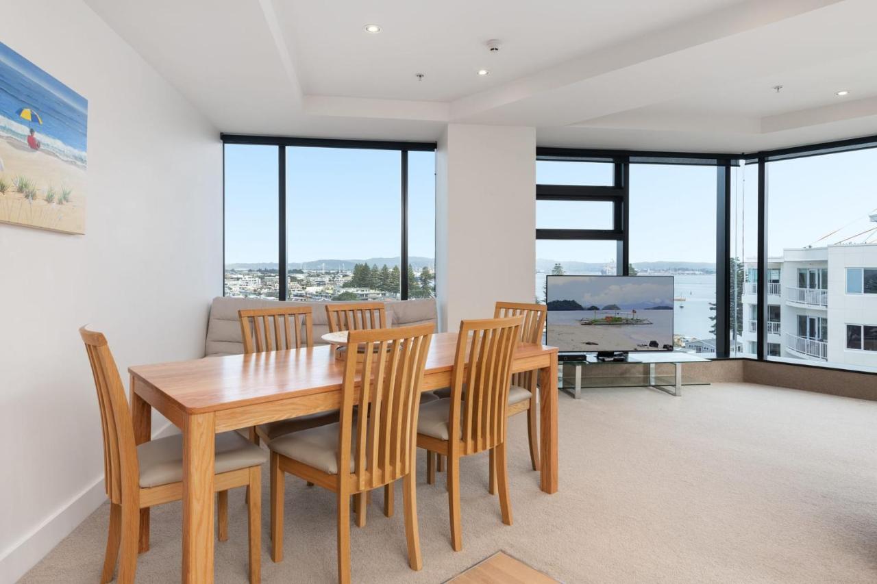 Superb Elevated Views Of Harbour With Heated Pool, Gym & Parking Lägenhet Mount Maunganui Exteriör bild